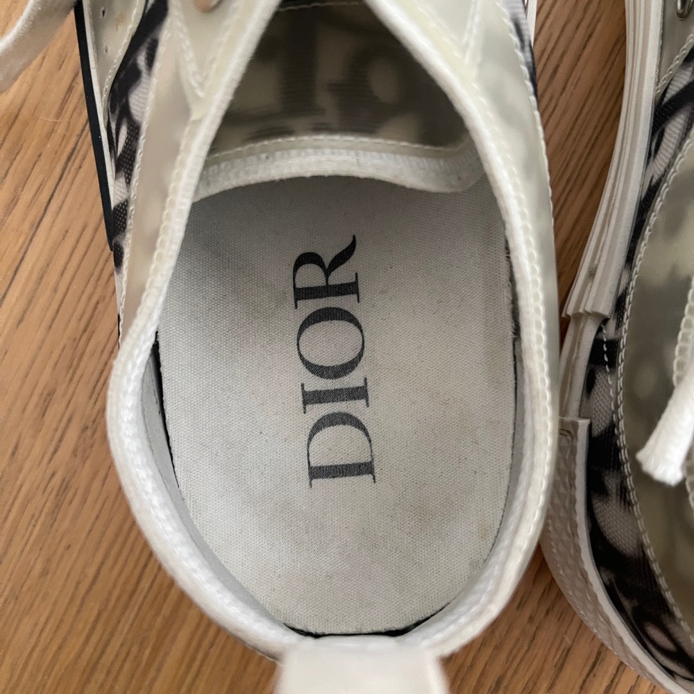Dior Low-Top Sneakers - Picture 6 of 12